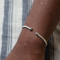 Heavy Bangle with Solid Balls and Calypso Pattern - Bangle - Caribbijou Island Jewellery