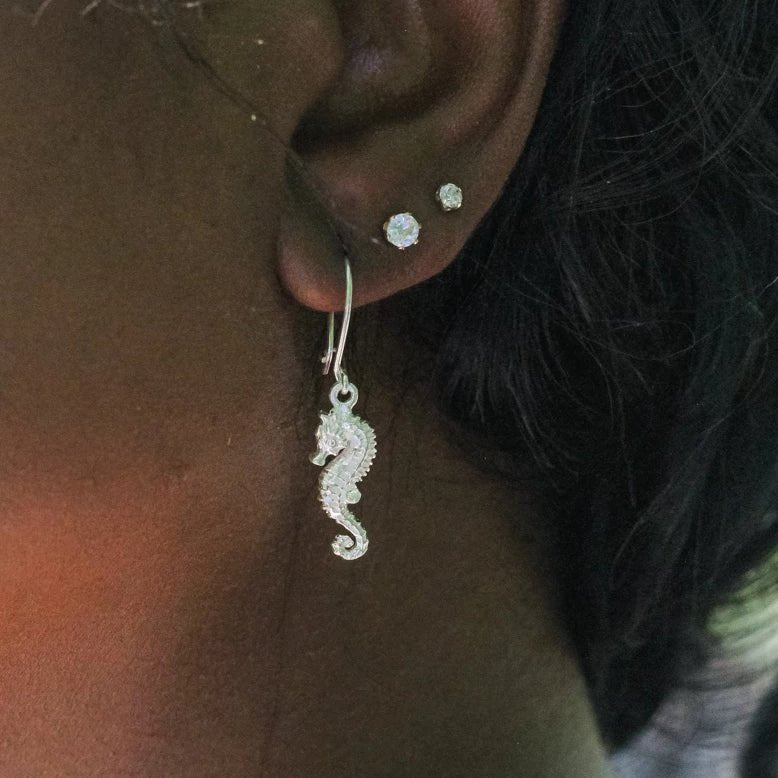 Caribbijou Seahorse Earring Hanging Short - Earring - Caribbijou Island Jewellery