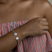 Light Large Clam Bangle with Diamante Pattern - Bangle - Caribbijou Island Jewellery
